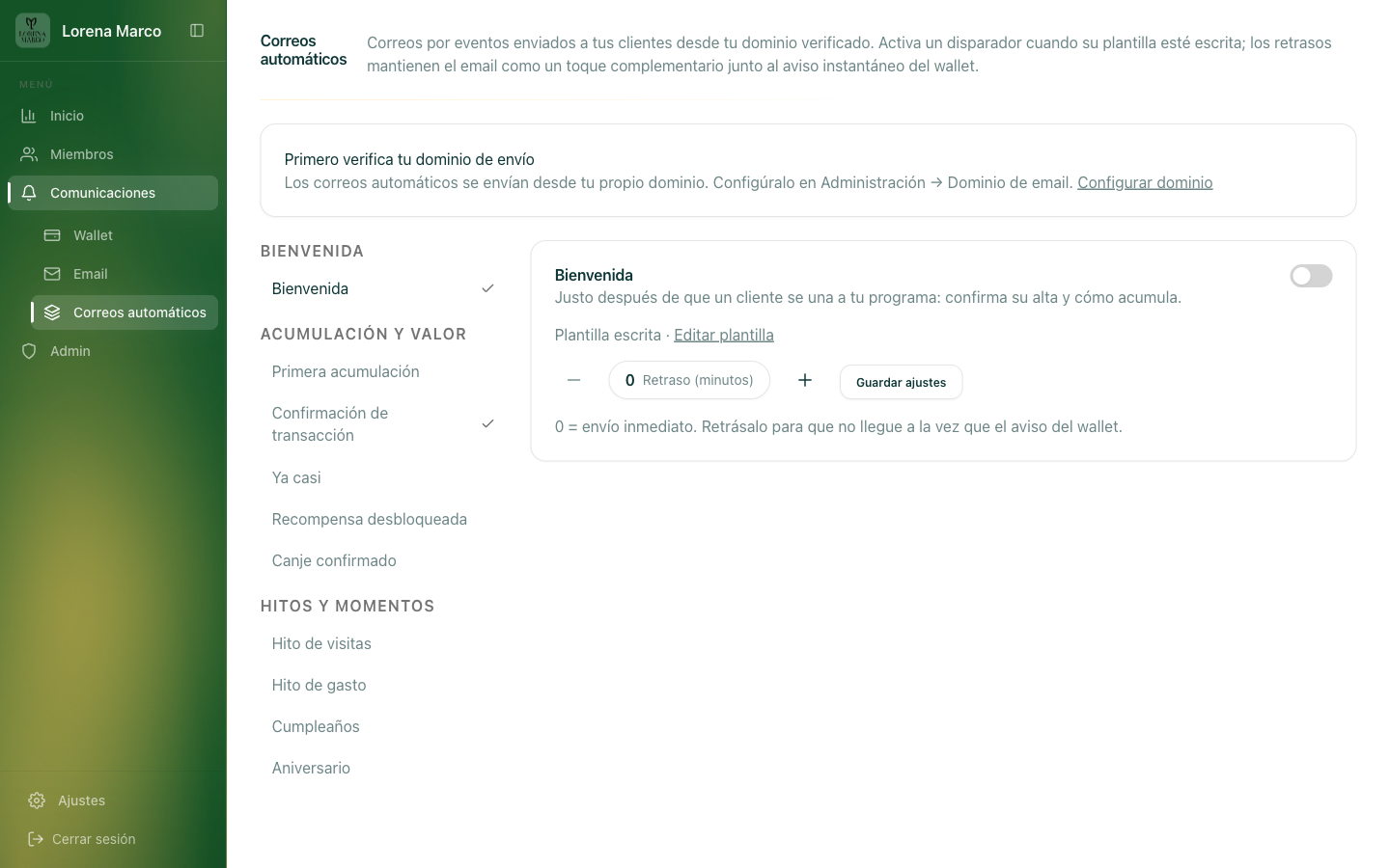 pantalla de configuración de emails automáticos con el estado del dominio